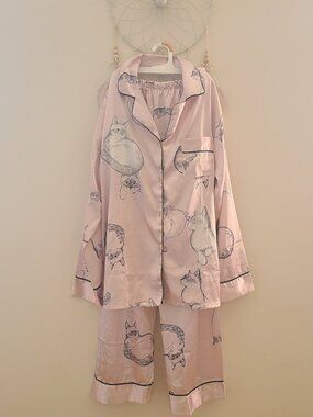 Cat Print Pajama Set Womens L Pink Satin Feel Button Up Sleepwear Lounge Set